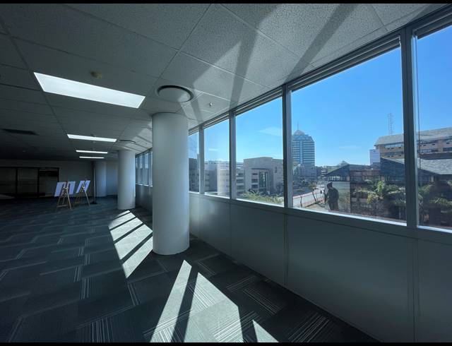779M² OFFICE TO LET IN SANDTON CENTRAL